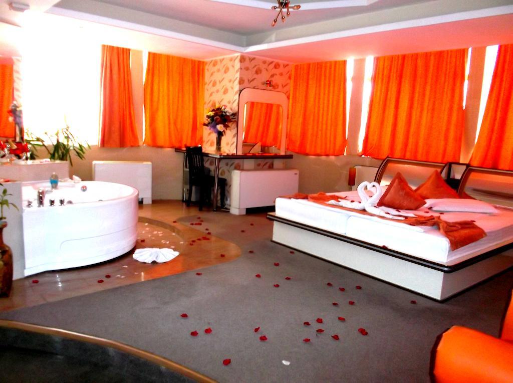 Hotel Helin - Calea Bucuresti Craiova Bagian luar foto