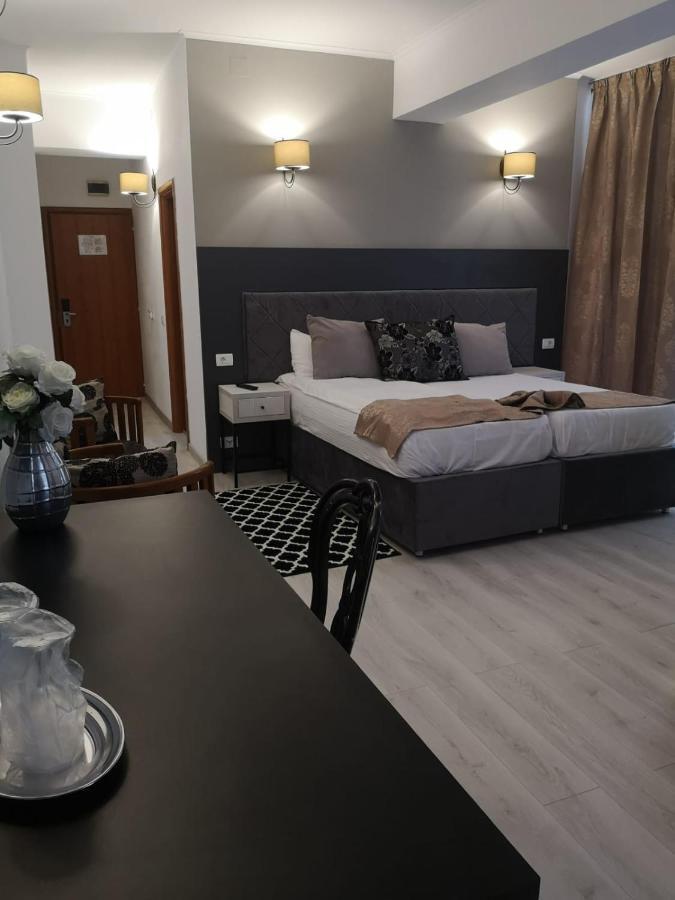 Hotel Helin - Calea Bucuresti Craiova Bagian luar foto