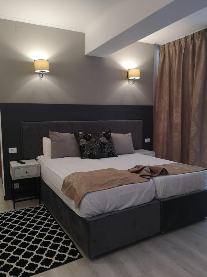 Hotel Helin - Calea Bucuresti Craiova Bagian luar foto