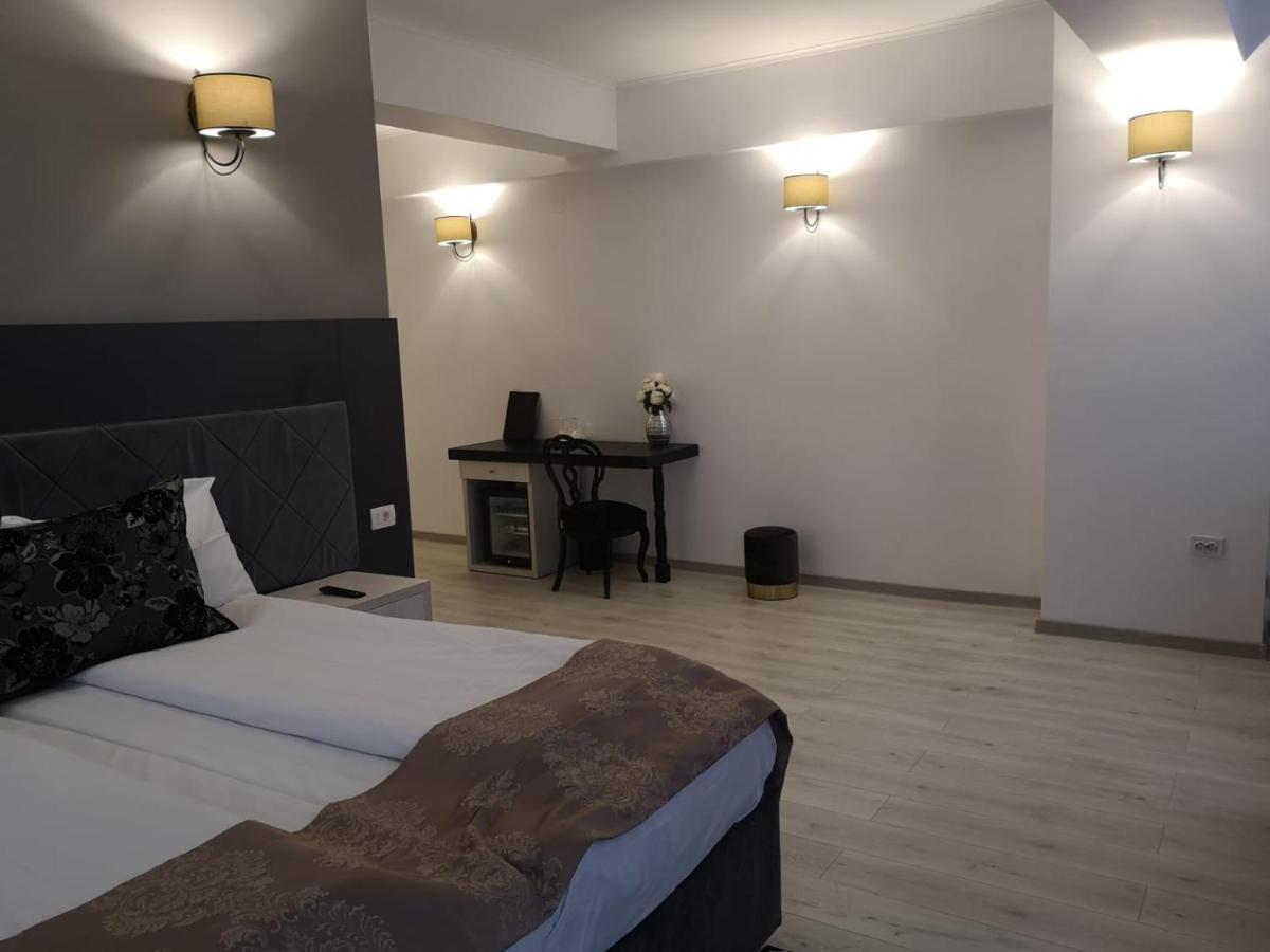 Hotel Helin - Calea Bucuresti Craiova Bagian luar foto
